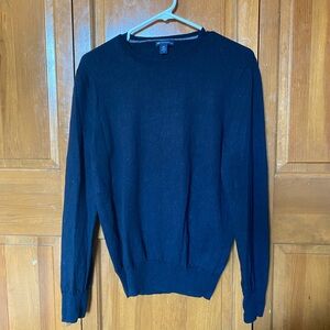 Navy gap crewneck light weight wool sweater